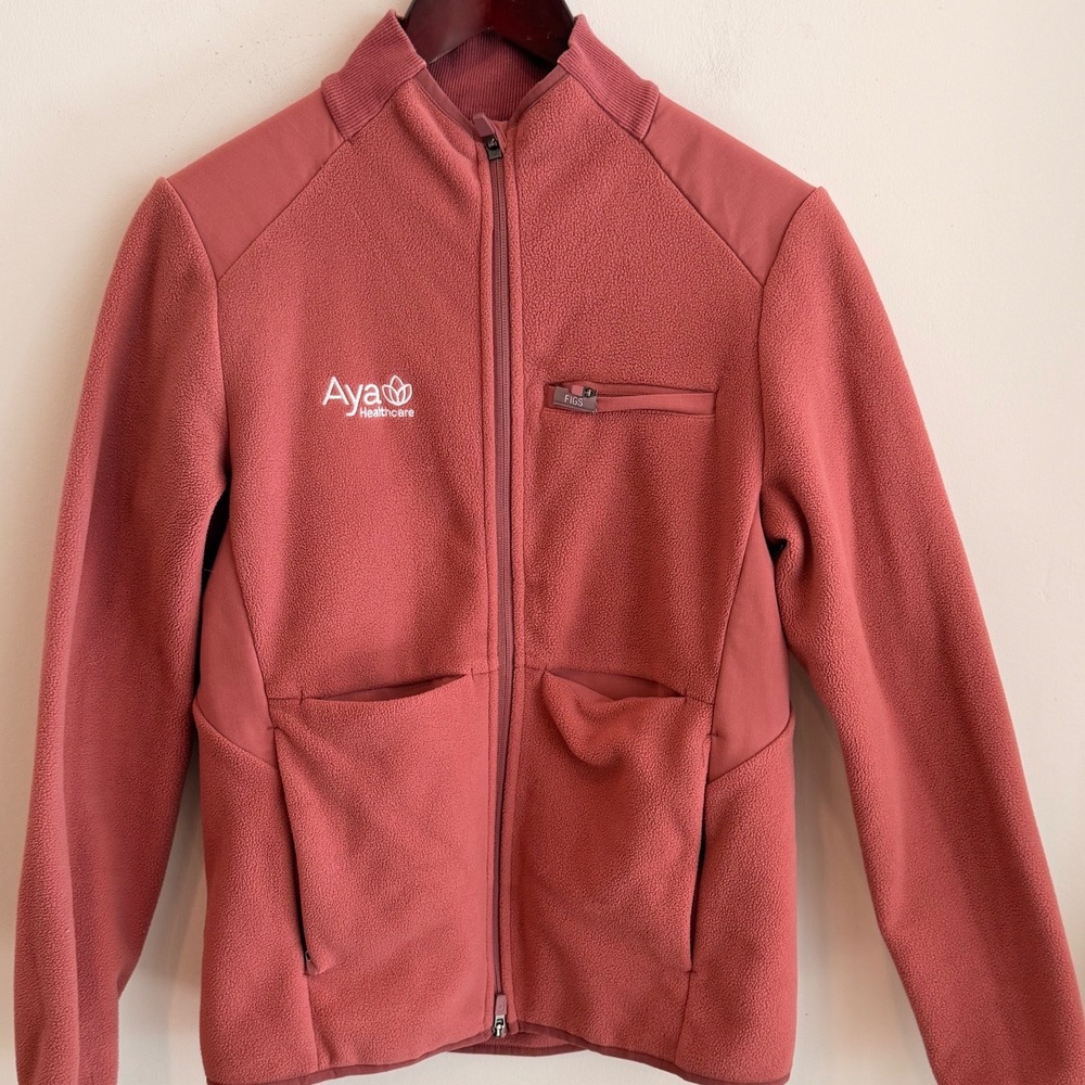 FIGS On-Shift Fleece Jacket Womens S Coral Pink PrimaLoft Aya Healthcare